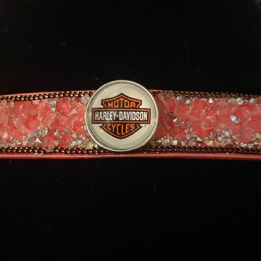 - HD Pink Bling Bracelet - Picture 2 of 6